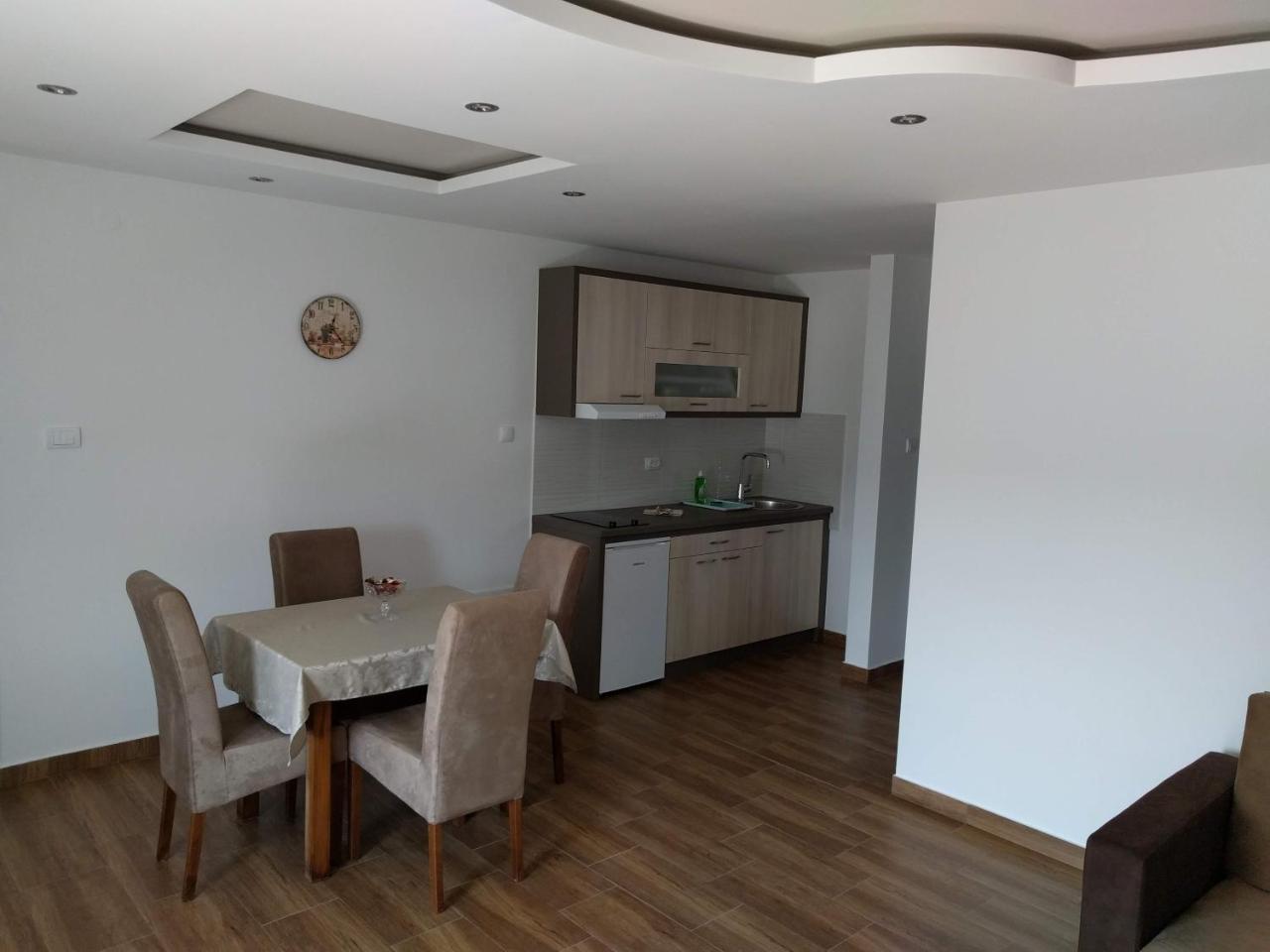 Simica Cose Apartment เวิร์ดนิค ภายนอก รูปภาพ